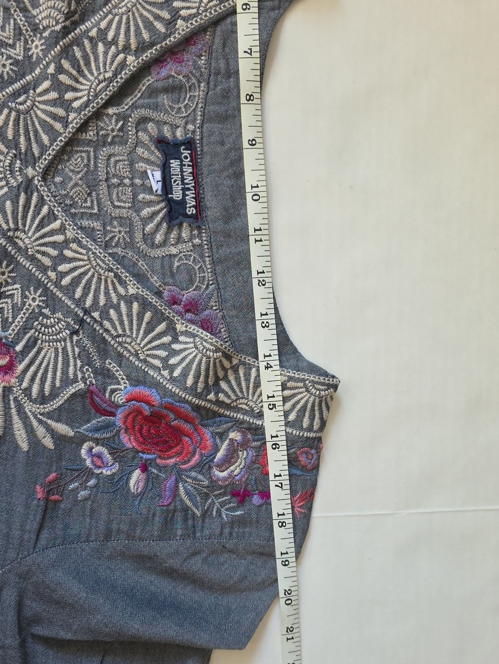 JHONNY WAS SIZE L Embroidered Blue Tunic with Pink Floral Design GREAD CONDITION - Picture 14 of 14